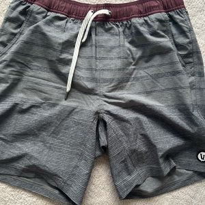 Mens Vuori shorts size large
